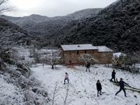 Neu a Vallcàrquera.Març2018.Credit 1rESO.1